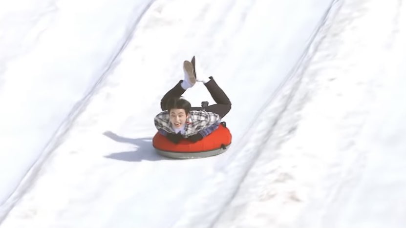 โว๊ย น่าสนุกเนอะ กล้องเกิ้งก็วางอยู่ตรงนั้น 5555555555555555555555555555555555555555555