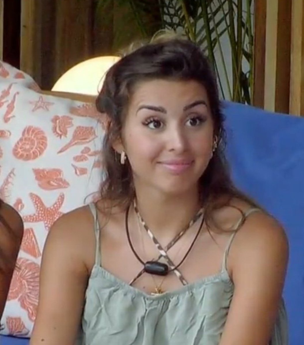 sariiimr's tweet photo. Marina cuando se entere de que tenía razón y a Jesús no le gusta Estefany #LaIslaDeLasTentaciones11 https://t.co/SfDY8dghBC