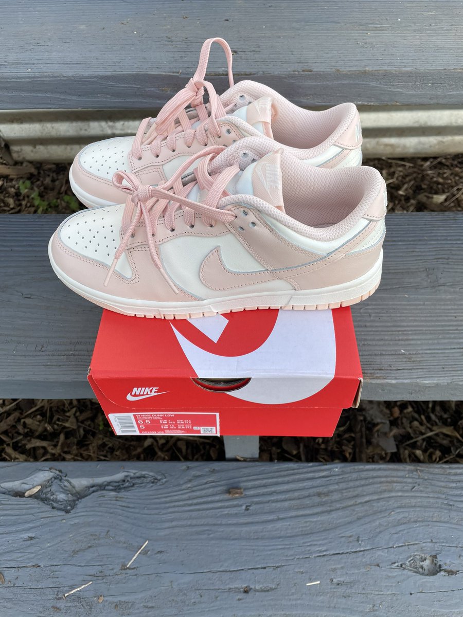Soles864's tweet photo. Nike Dunk Low “Orange Pearl”
Size: 6.5W 5M
#supportsmallbusiness #nike #nikeshoes #buy #sell #trade #sneakerhead #dunks #dunkslow #explore #864 https://t.co/XqnPxuJhBS