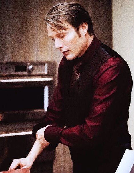 I've decided I'm gonna share randomness on this account so Hannibal with red dress shirt 💃 #Hannibal #HannibalDeservesMore #MadsMikkelsen