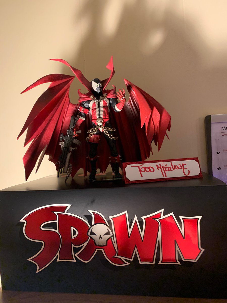 ABunzie's tweet photo. @Todd_McFarlane finally got it. Worth the wait! This thing is a beast!!! https://t.co/gC4SC7Q1Yk