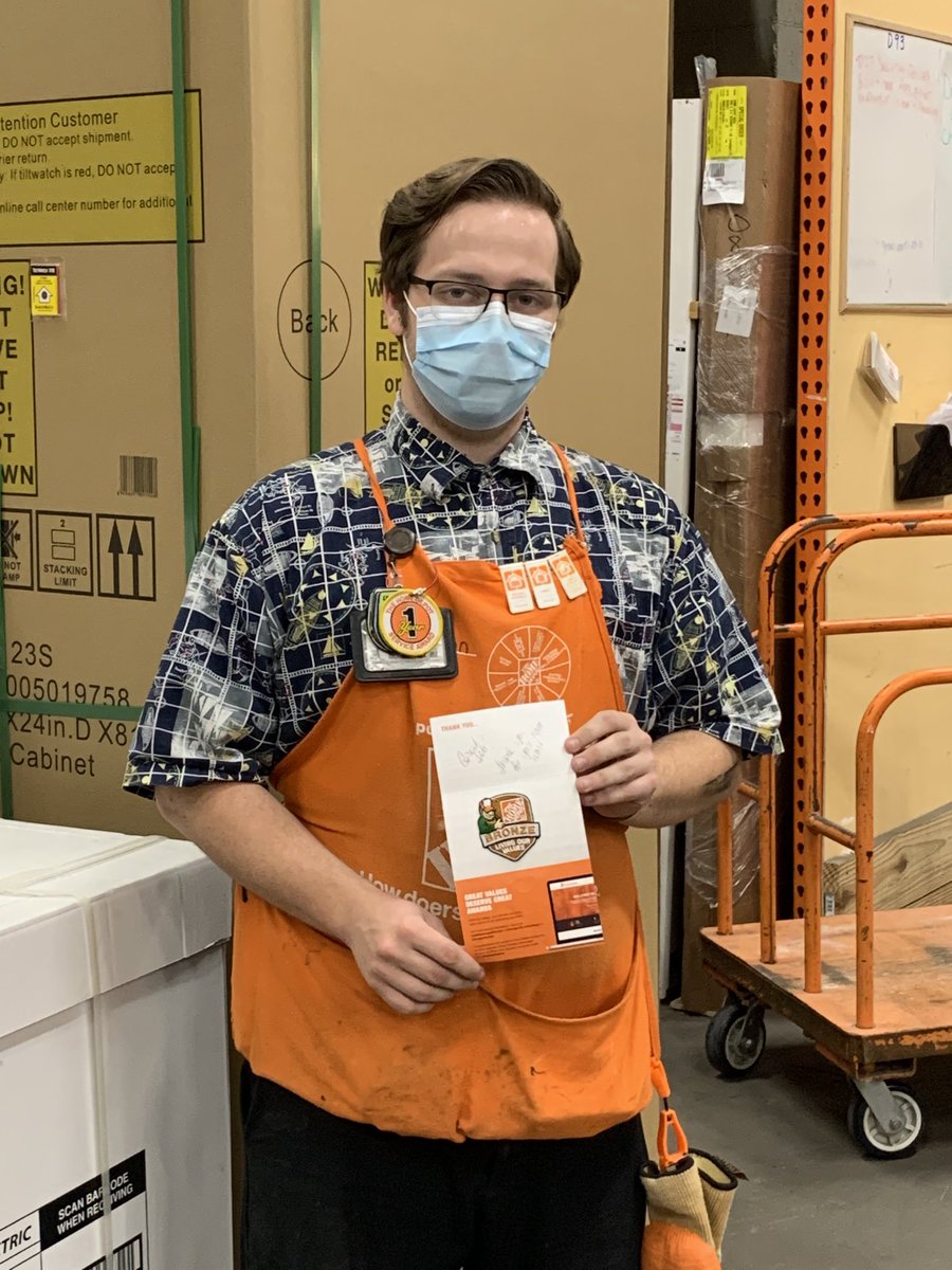 Handing out a few milestone badges for our freight team and lumber recovery associate!! We could not do it without you! Thank you for all you do!! ⁦<a href="/thayer_eric/">EricThayer</a>⁩  ⁦@WardallyJ⁩ <a href="/rick/">Rick Heitzmann</a>