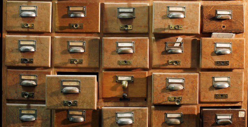 Oh, the hours I spent at these drawers, riffling through the index cards, searching for sources, for info and inspo, for legends and facts, for the perfect volume that would elevate a mundane assignment to a masterly piece of research! #BackInTheDay