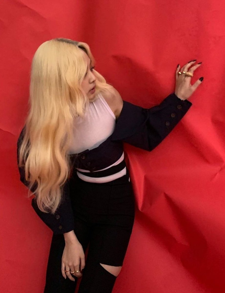 jenniesarchive's tweet image. remember when