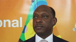 Une bien triste nouvelle ce soir.
Adam Thiam dépose sa plume pour toujours. Dors en paix cher estimé ainé. Que la terre te soit légère et que ton âme repose en paix!