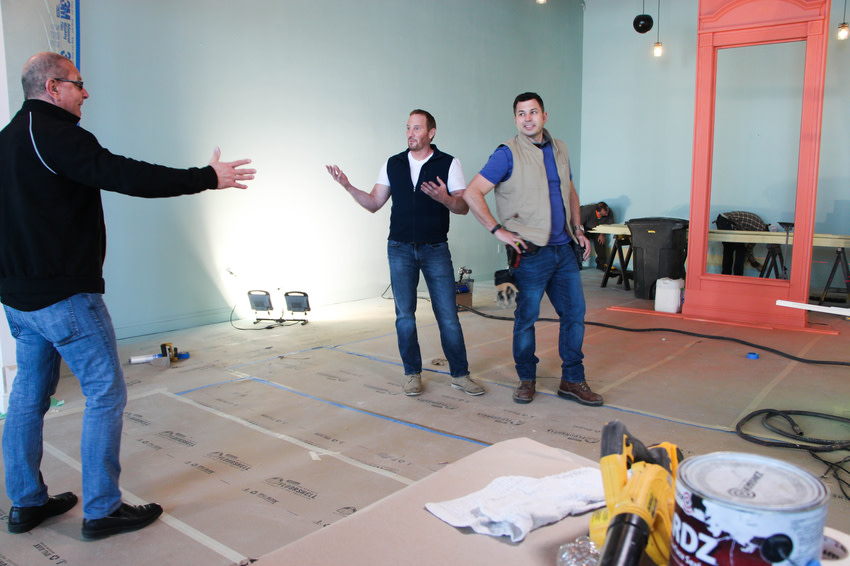 Coming up! 1 hour until an all new episode of #RestaurantImpossible on the east coast followed by #DinnerImpossible. Tune in to @foodnetwork!