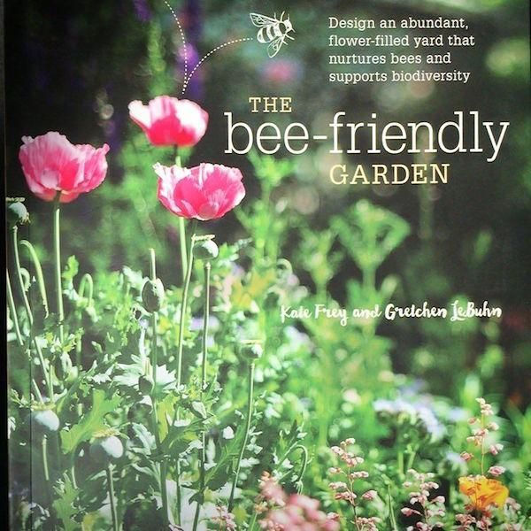 If you love bees, learn how to plant a bee-friendly garden this spring with this inspiring book: buff.ly/2QkEgCU 🐝 <a href="/suziday123/">Suzi Day</a> <a href="/ja2cook/">J.</a> <a href="/winetraveleats/">Wine Travel Eats</a> <a href="/eatlivestay/">eatlivestay</a> <a href="/LiveaMemory/">Live a Memory</a> <a href="/RoarLoudTravel/">RoarLoud</a> @confessions_cup <a href="/JackConnie/">Connie Jack</a> <a href="/SashaEats/">Sasha</a> @shaunmyrick <a href="/EatSomethngSexy/">Eat Something Sexy</a>