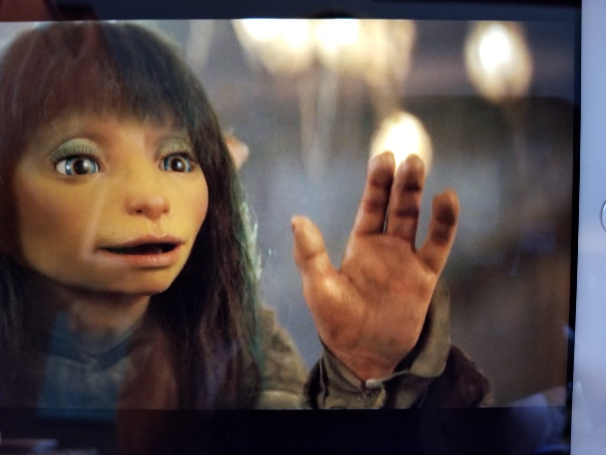 NicoleCLindsay's tweet photo. Just thinkin about that one time they made the whole Dark Crystal prequel about fugly hands 😑🤔🙄
#whytho #whatthehell #sofugly #thedarkcrystal #writingcommunity #ageofresistance https://t.co/m22DNwokFF