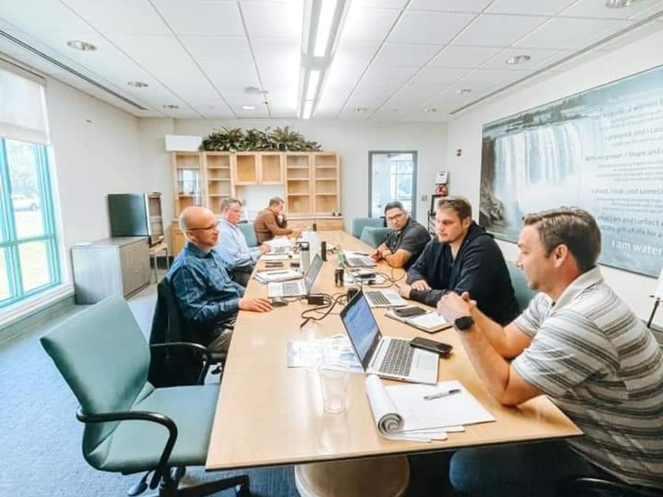 OilonUS's tweet photo. We surely enjoy having Kirk, Glenn, and Ian visit us this week (we miss you, Doug!!). 

#OilonUS #Oilon #FGR #Calderas #quemadores #strategicplanning https://t.co/uTKYCZsRhN
