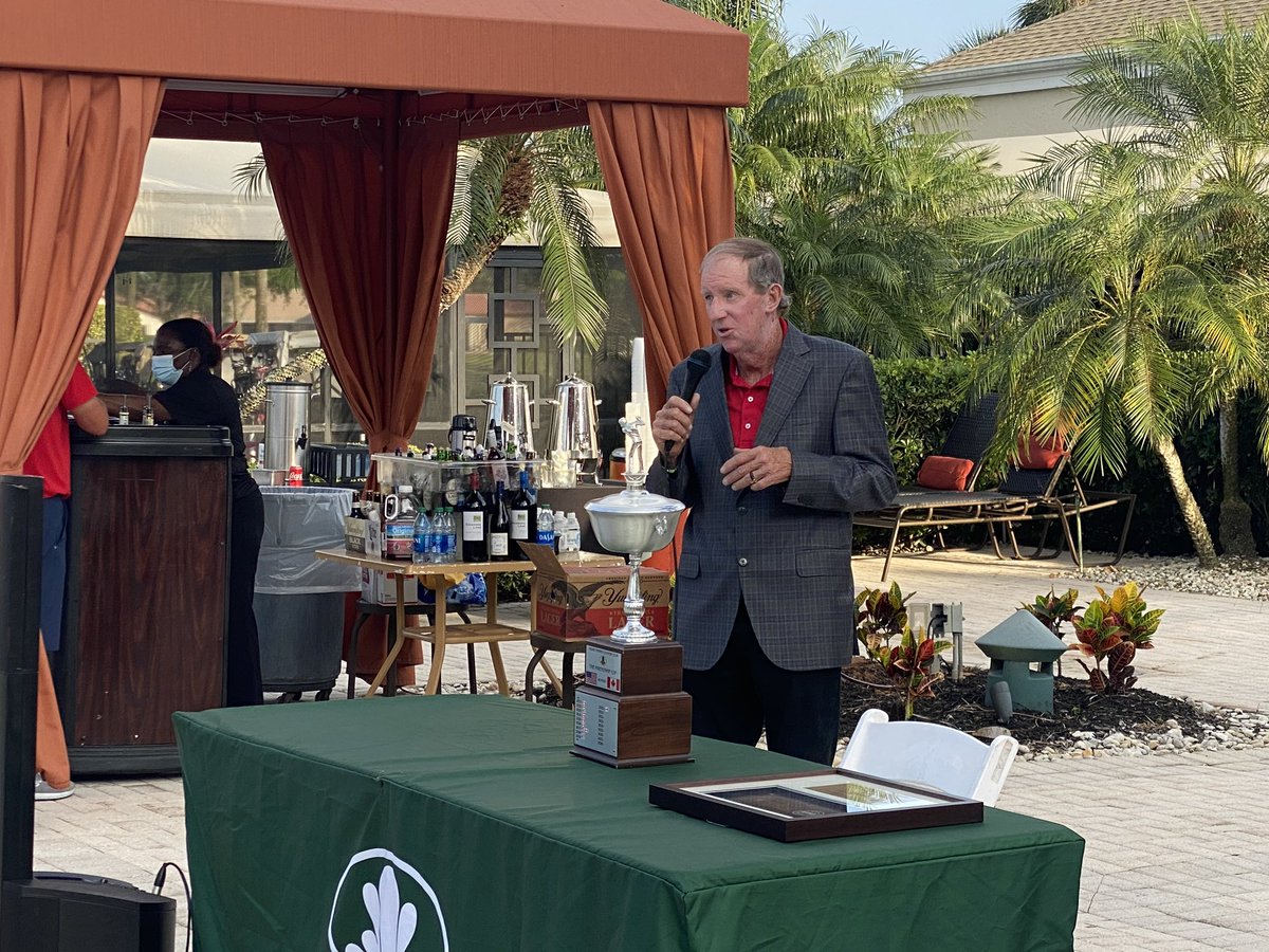 southfloridapga's tweet photo. Mike McLellan, PGA was surrounded by friends and loved ones this evening at Indian Spring Country Club as he received his 2020 Deacon Palmer Award plaque.
Mike, we congratulate you again on this high honor! ✨ #pgamember #annualawards #deaconpalmeraward https://t.co/w3xK5ovO73