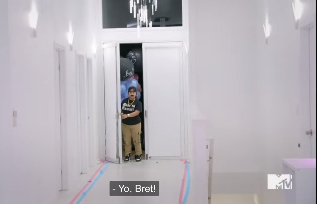 bretmanrock's tweet photo. My brother keeps comming over my house and being like... https://t.co/FXnwcOzUHI