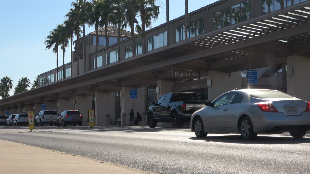 monitornews's tweet image. McAllen airport unveils non-stop flights to Monterrey | #RGV 

myrgv.com/local-news/202…