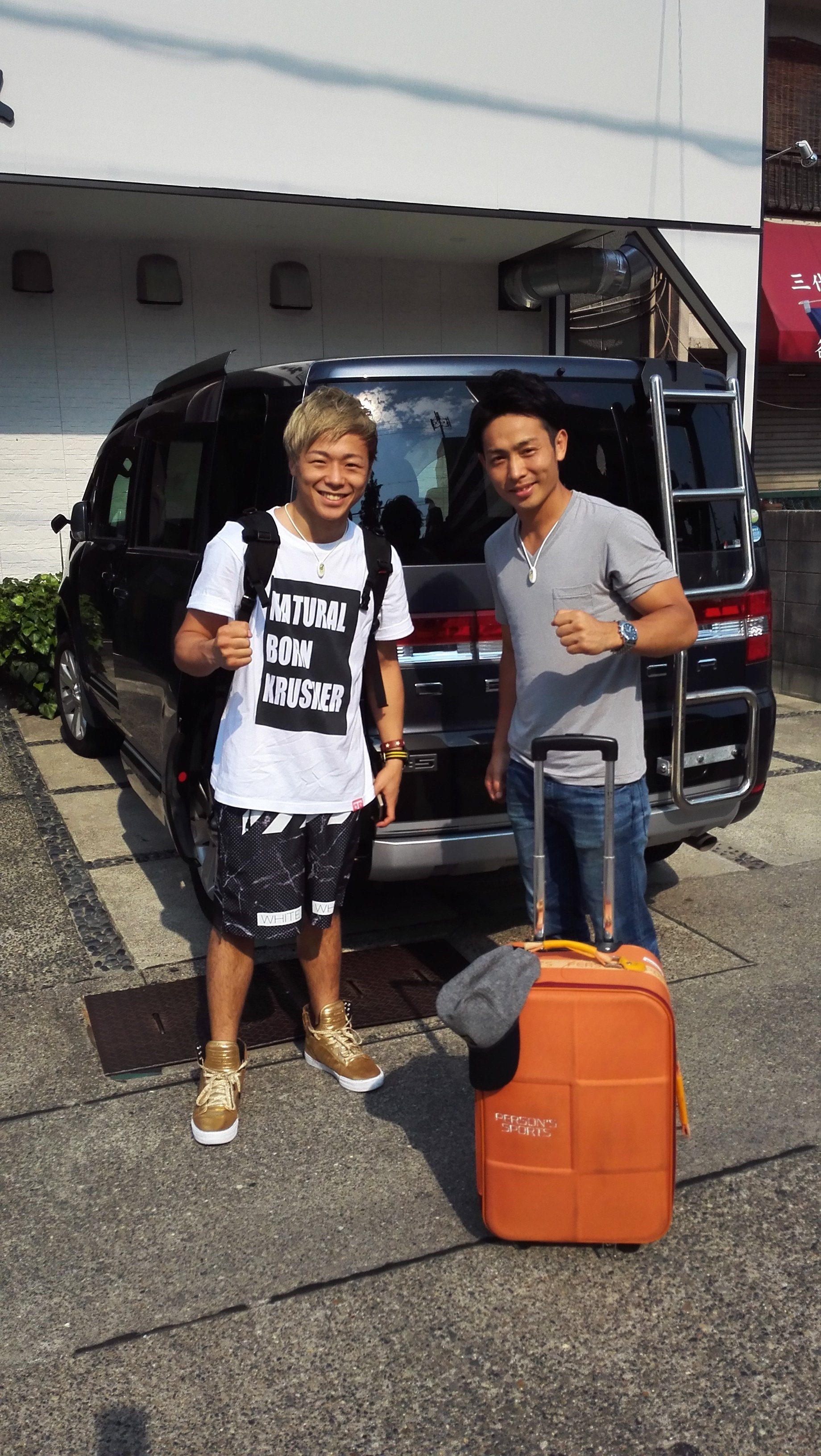 平田元気 平田家の車はもうポンコツなんだけど 子供達が気に入ってくれてるのと貧乏なのともう１つ 武尊君を乗せたことがあるから代えられない ぶっ壊れるまで乗る 懐かしい写真 この日から武尊君と友達って勝手に言ってる 武尊 大岩龍矢