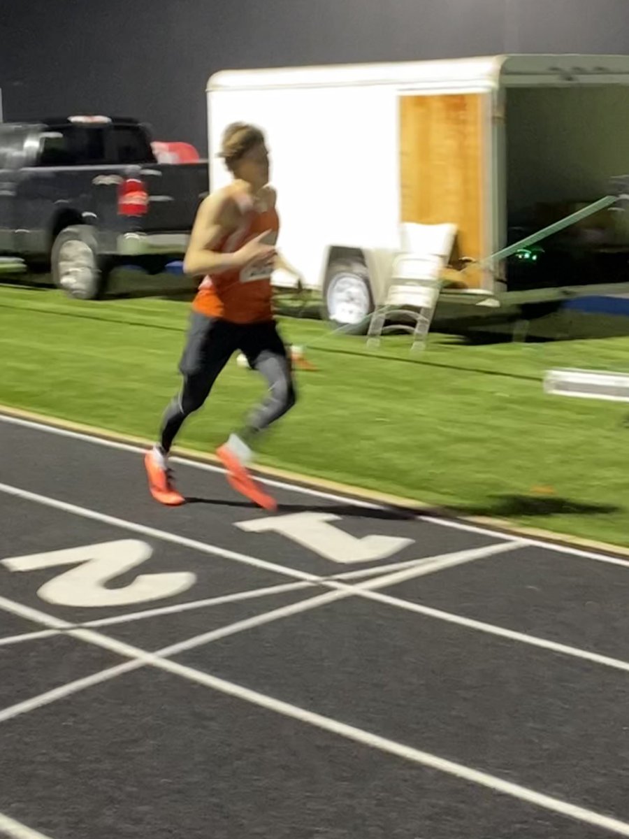 SGCTrack_Field's tweet image. We might as well end the night with another school record. Colby Duncan does it and finishes 5th in the 800.  
A great night of watching some tough Hornets compete in cold, windy, rainy, nasty weather! #ToughHornets