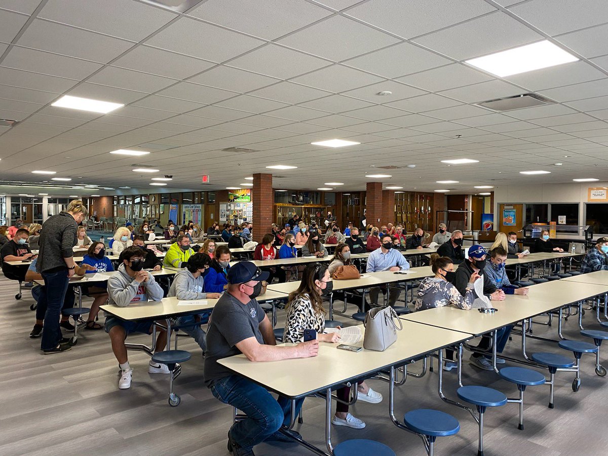 Kicked off JH track today with the athlete/parent meetings. Had a great turnout! First practice will be Monday. Let’s roll!! #lakeviewvikes