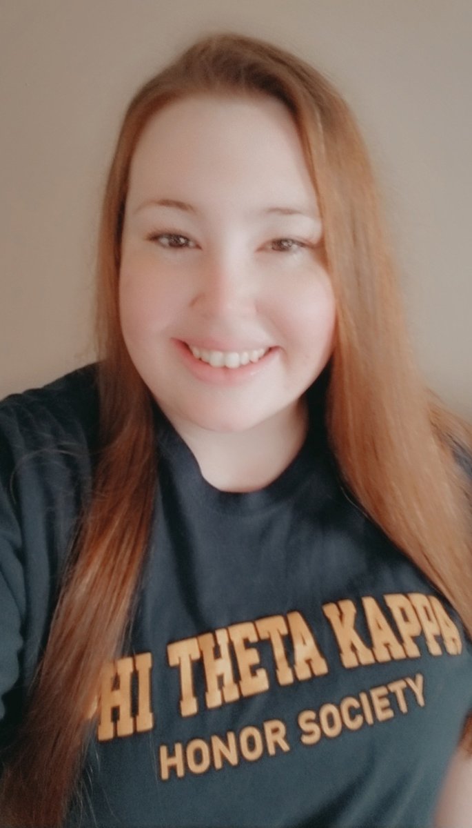 CCAC's tweet photo. CCAC student, Melinda McCloskey, named Coca-Cola Academic Team Bronze Scholar! Read the full story here: https://t.co/3mOh2IkC7Y
Congratulations, Mindy! #CCACProud #CCACSuccess #CocaCola #PTK #PhiThetaKappa #Scholarship https://t.co/Krcyzud7SN