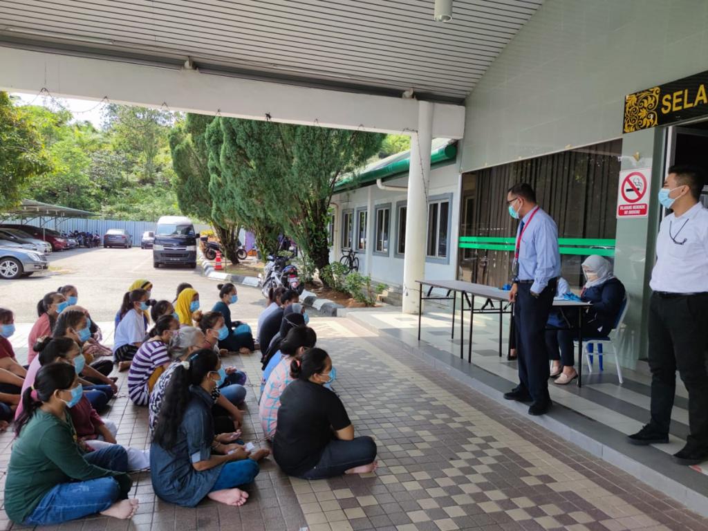 Indonesian Embassy Kuala Lumpur On Twitter Pada 16 17 18 Maret 2021 Kbri Kl Lakukan Kunjungan Ke Depot Tahanan Imigresen Klia Bukit Jalil Semenyih Dalam Rangka Pengambilan Foto Dan Biodata
