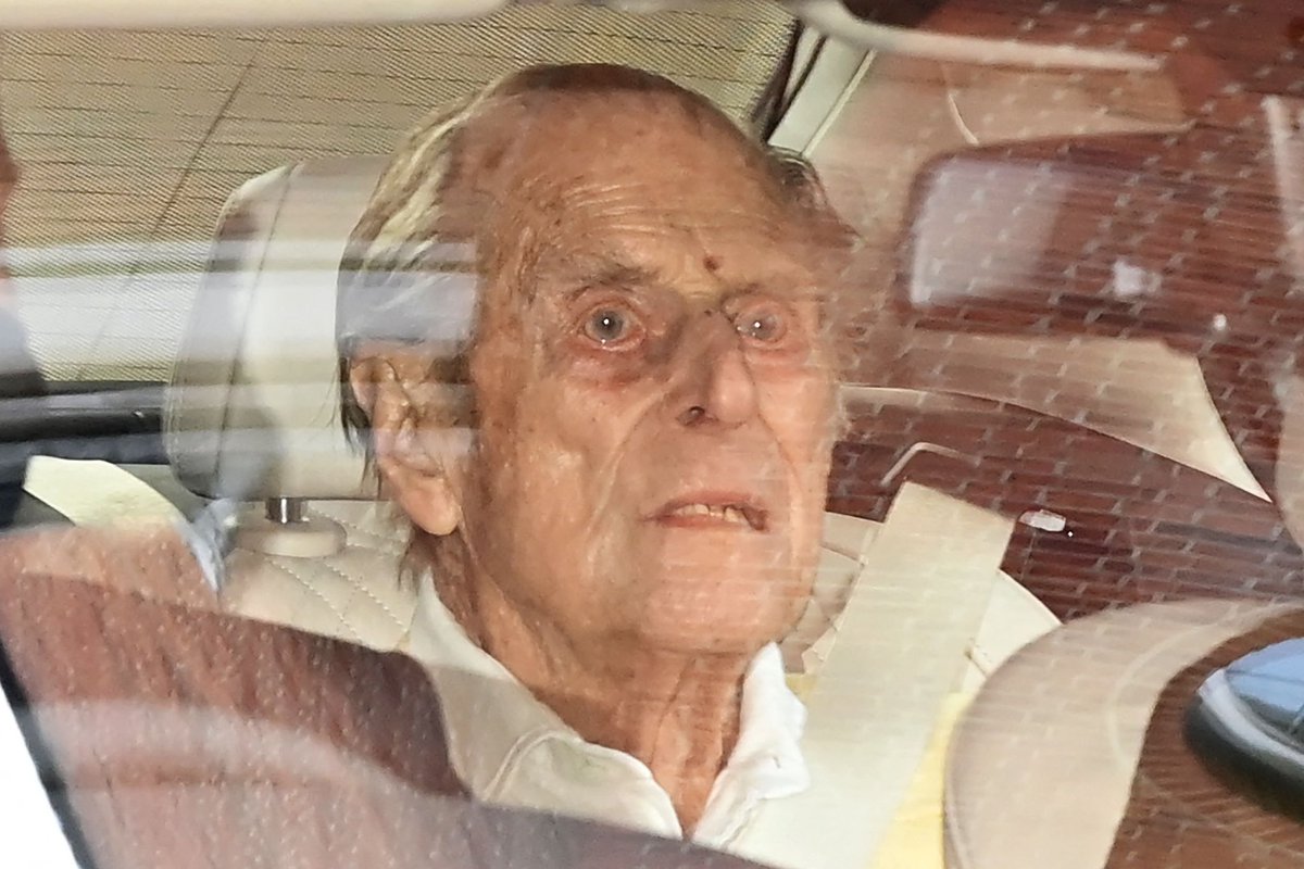 annie_dobbs's tweet photo. Prince Philip looks like he has the Suds https://t.co/ZmExexc5SO