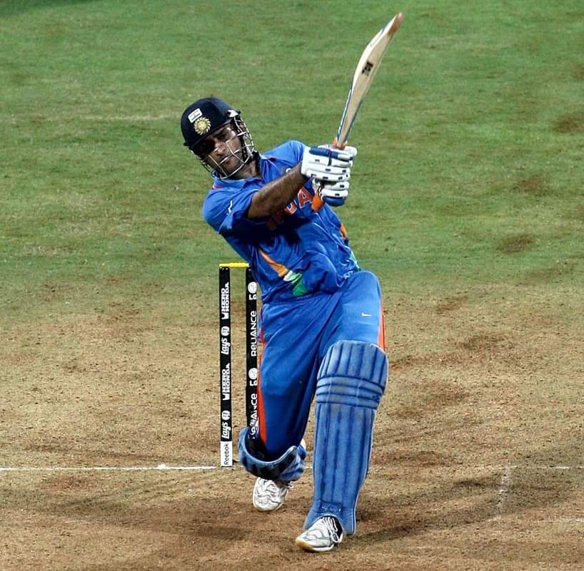 PRATEEKNRI's tweet image. Dhoni finishes off in style. a magnificent strike into the crowd! India lift the World Cup after 28 years!🏆🇮🇳❤

#10yearsofWorldcup2011 
#10YearsOf2011WC