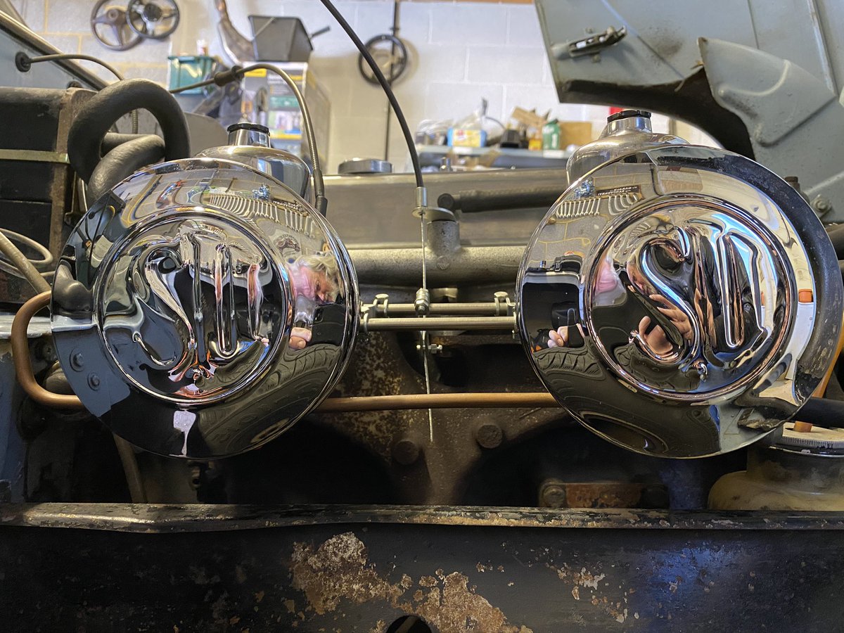 Never get bored with these #classiccars #TSSC #triumph #SU #Vitesse