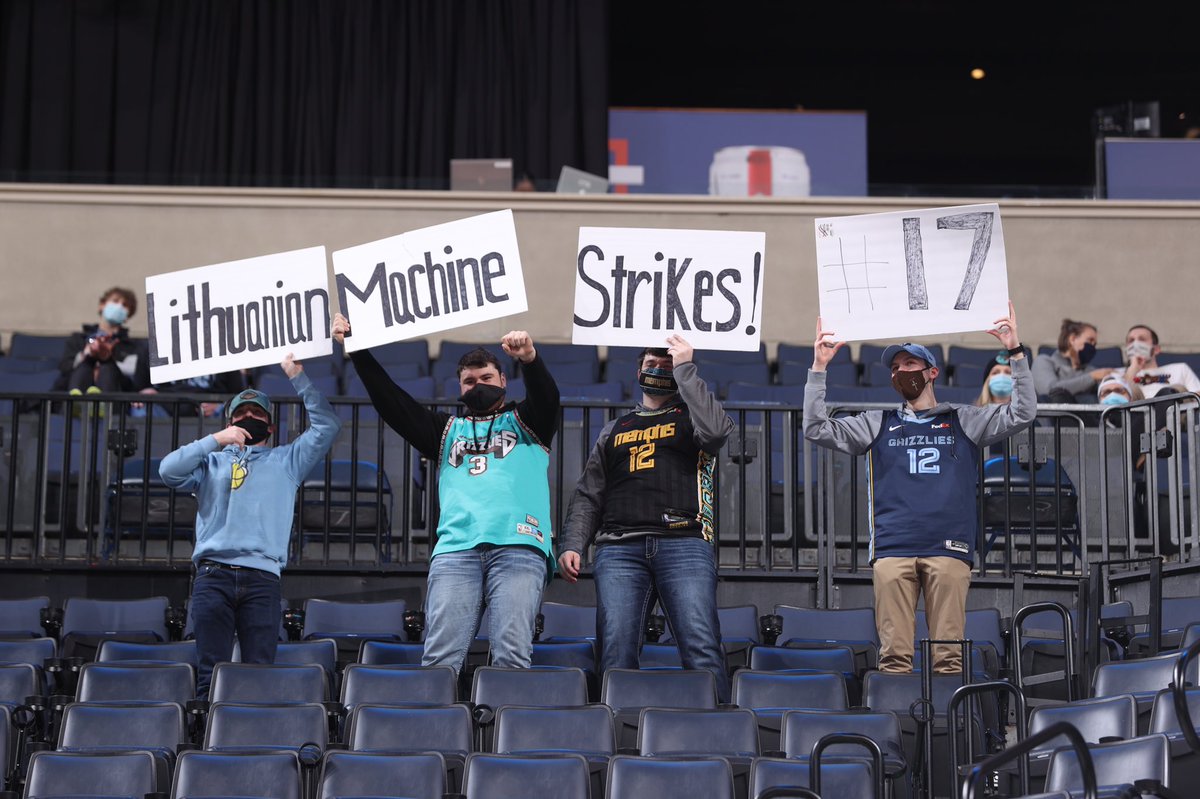 Memphis Grizzlies (@memgrizz) on Twitter photo ๐ป <a href="/JValanciunas/">Jonas Valanciunas</a> averaged ๐๐.๐ ๐ฉ๐จ๐ข๐ง๐ญ๐ฌ & ๐๐ ๐ซ๐๐๐จ๐ฎ๐ง๐๐ฌ in the month of March โก๏ธ
๐ป ๐๐ ๐๐ข๐ง๐ข๐ฌ๐ก๐๐ ๐ญ๐ก๐ ๐ฆ๐จ๐ง๐ญ๐ก ๐ฐ๐ข๐ญ๐ก ๐๐ ๐๐จ๐ฎ๐๐ฅ๐ ๐๐จ๐ฎ๐๐ฅ๐๐ฌ ๐ข๐ง ๐๐ ๐ ๐๐ฆ๐๐ฌ.
#GrzNxtGen ๐ป <a href="/JValanciunas/">Jonas Valanciunas</a> averaged ๐๐.๐ ๐ฉ๐จ๐ข๐ง๐ญ๐ฌ & ๐๐ ๐ซ๐๐๐จ๐ฎ๐ง๐๐ฌ in the month of March โก๏ธ
๐ป ๐๐ ๐๐ข๐ง๐ข๐ฌ๐ก๐๐ ๐ญ๐ก๐ ๐ฆ๐จ๐ง๐ญ๐ก ๐ฐ๐ข๐ญ๐ก ๐๐ ๐๐จ๐ฎ๐๐ฅ๐ ๐๐จ๐ฎ๐๐ฅ๐๐ฌ ๐ข๐ง ๐๐ ๐ ๐๐ฆ๐๐ฌ.
#GrzNxtGen