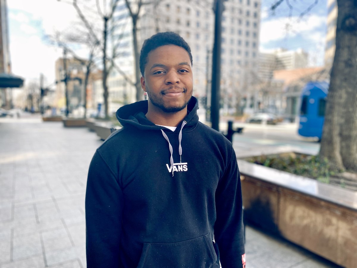 Neumontu's tweet image. Say hi to one of our Student Ambassadors, Kavant Singleton! 👋 Kavant made his way to Utah from Georgia to pursue his bachelor’s degree in software engineering and he loves being a person who can guide Neubies through all things Neumont.

#neumont #computersciencestudent #nccs