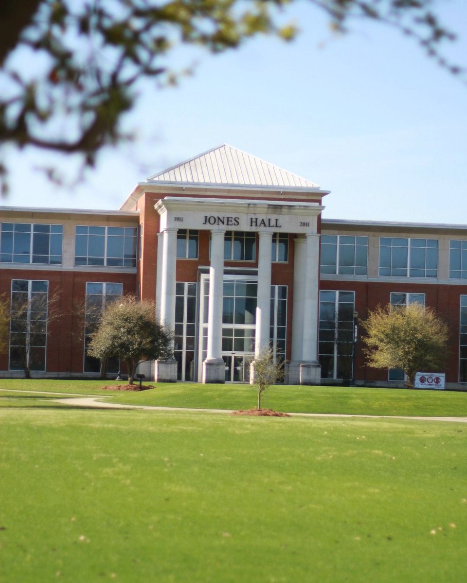 JonesCollege_'s tweet photo. A friendly reminder that campus is closed today for the Easter holiday. Jones College will reopen Monday morning, April 5th at 8 a.m. #JCSpring https://t.co/LDAXpqJxvA