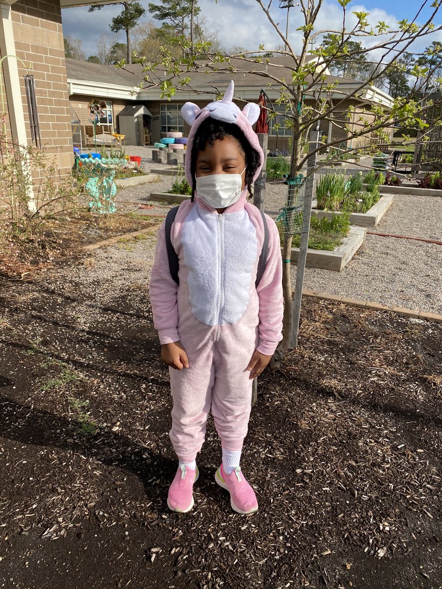 marietculver's tweet image. PJ Day for ‘Math is Dreamy’ ⁦@SeatackAADA⁩ #seatackdreamers ⁦@banwareetaylor⁩ #MathMatters2 #PBISMarchMadness