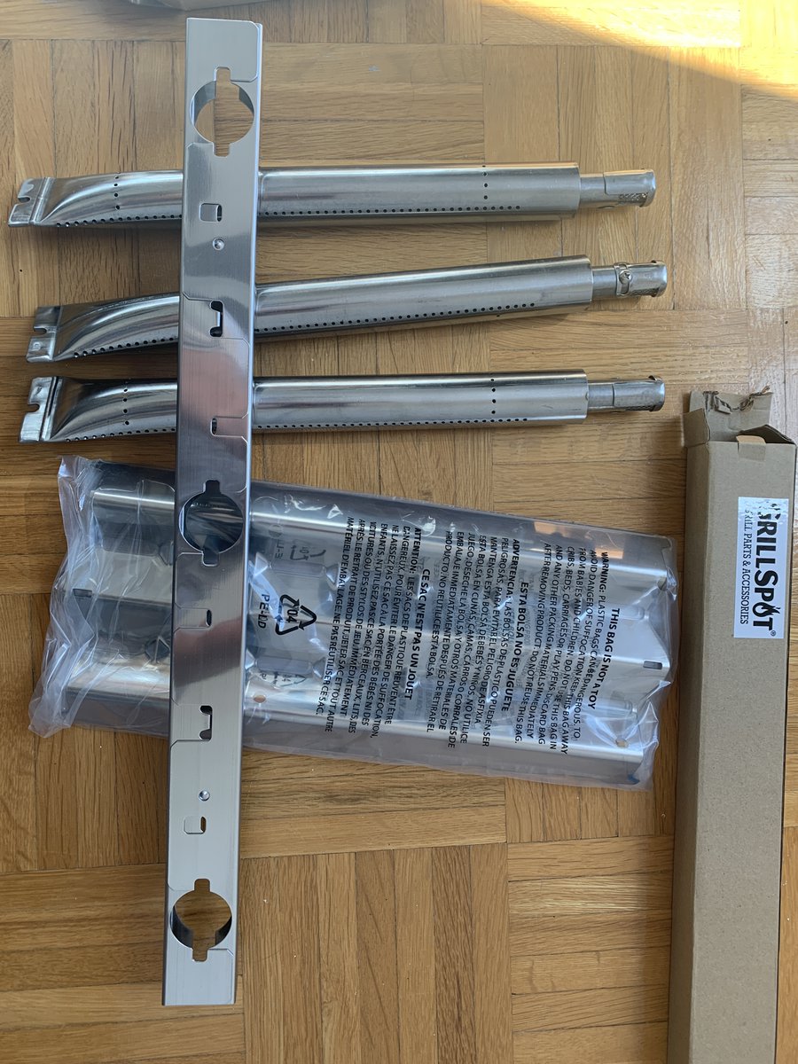 Avanosss's tweet photo. @GrillSpot Very satisfied with your products! I now have an almost brand new 10 years old BBQ!! https://t.co/5a7PWP4LJX