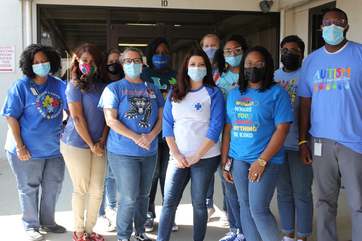 DvilleSpecialEd's tweet photo. Today is World Autism Awareness Day!  Celebrate and recognize our friends on the Autism Spectrum. #LightItUpBlue https://t.co/xd8fRm77vv