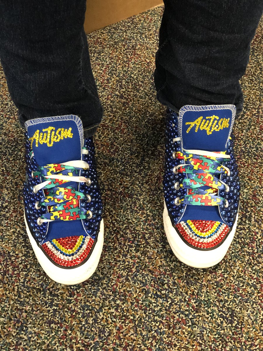DvilleSpecialEd's tweet photo. Today is World Autism Awareness Day!  Celebrate and recognize our friends on the Autism Spectrum. #LightItUpBlue https://t.co/xd8fRm77vv