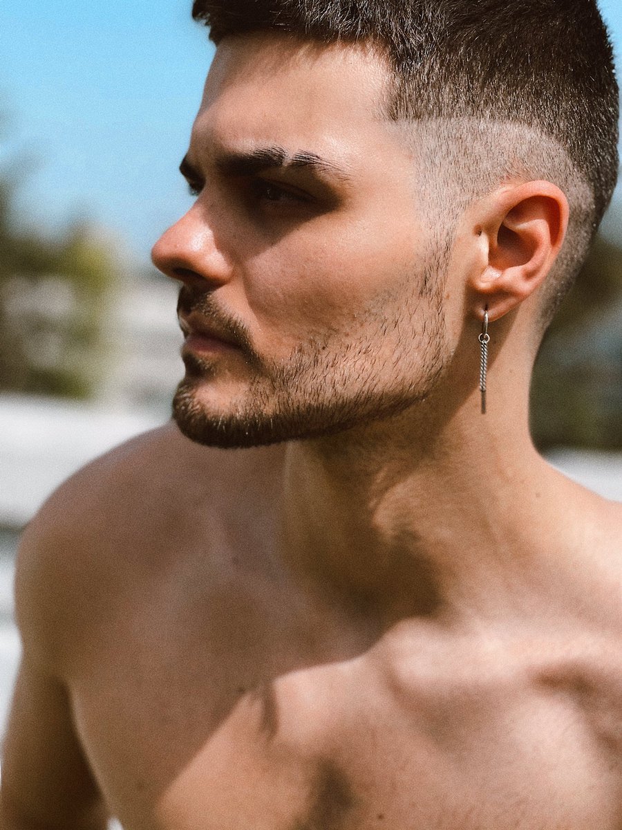 AbrahamMateo's tweet photo. Tener paz mental es el nuevo éxito https://t.co/xD4SsQ5SeR