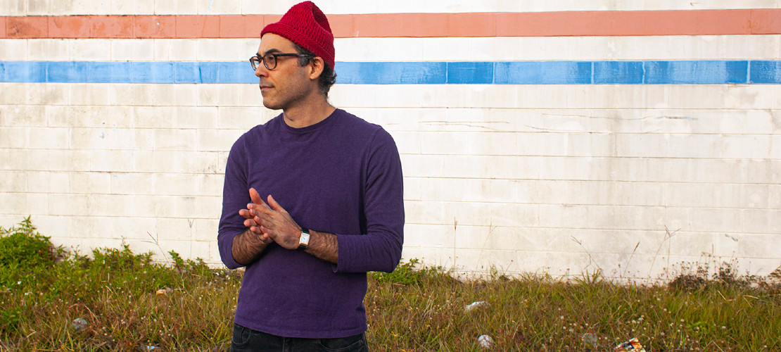 ATRIA RELEASES COOL AND TASTY ‘MOONBRAIN’
Travis Atria, who makes music under the name Atria, introduces his debut LP, Moonbrain.

rawckus.com/atria-releases…