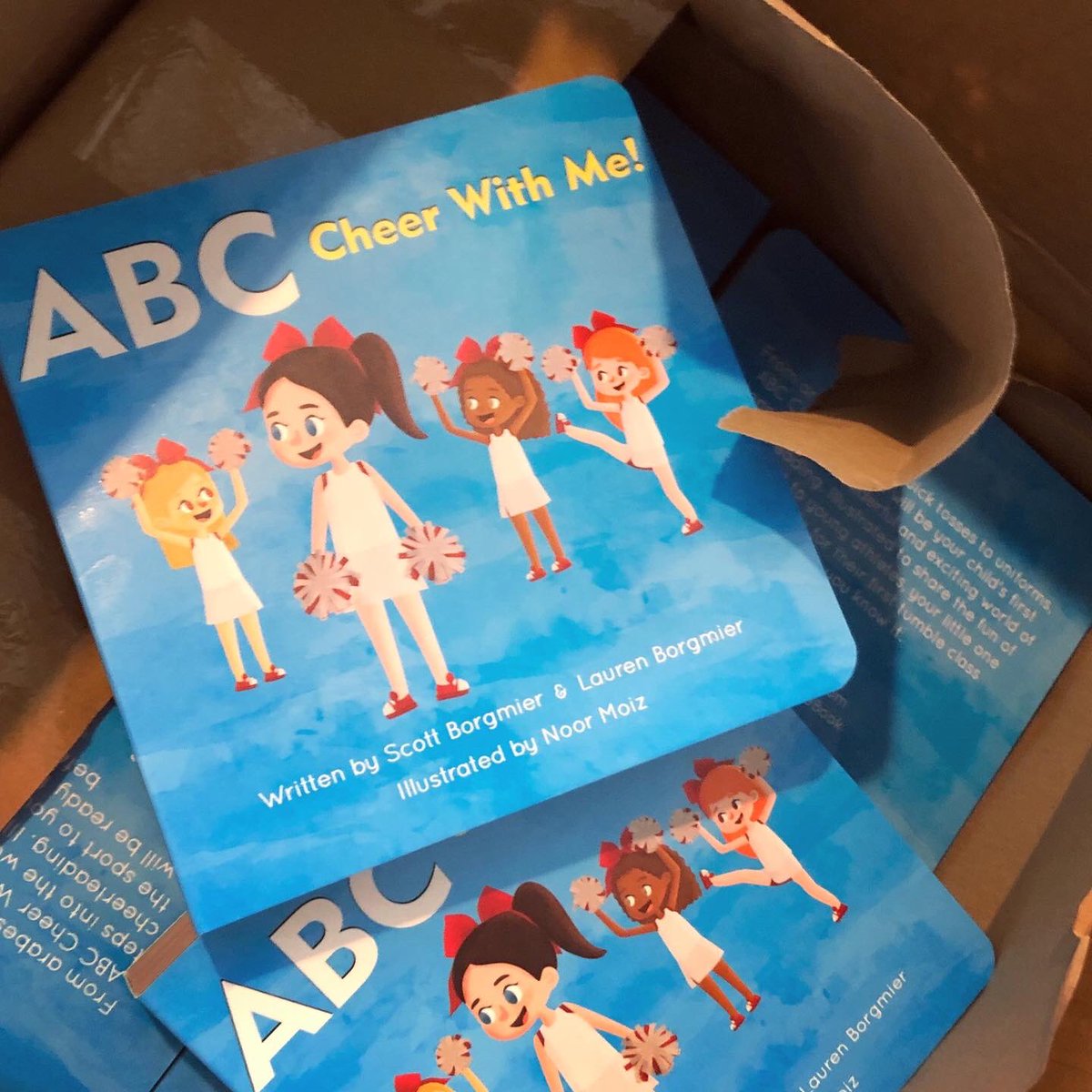 Exciting news! The first boxes of the 1st Edition of #ABCcheerwithme have arrived!! 📚 

Book is now on the <a href="/DangerousCheer/">Dangerous Cheer</a>.com shop!