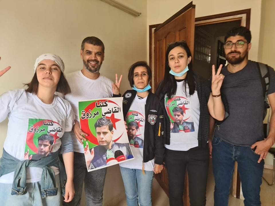 BoudourSaid's tweet photo. #كلنا #القاضي سعد الدين مرزوق #حملة #تضامن #استجابة، القضاء المستقل مطلب الجميع، وليست مزية للقاضي وحده :👇👇👇 https://t.co/VXFUNojRvr