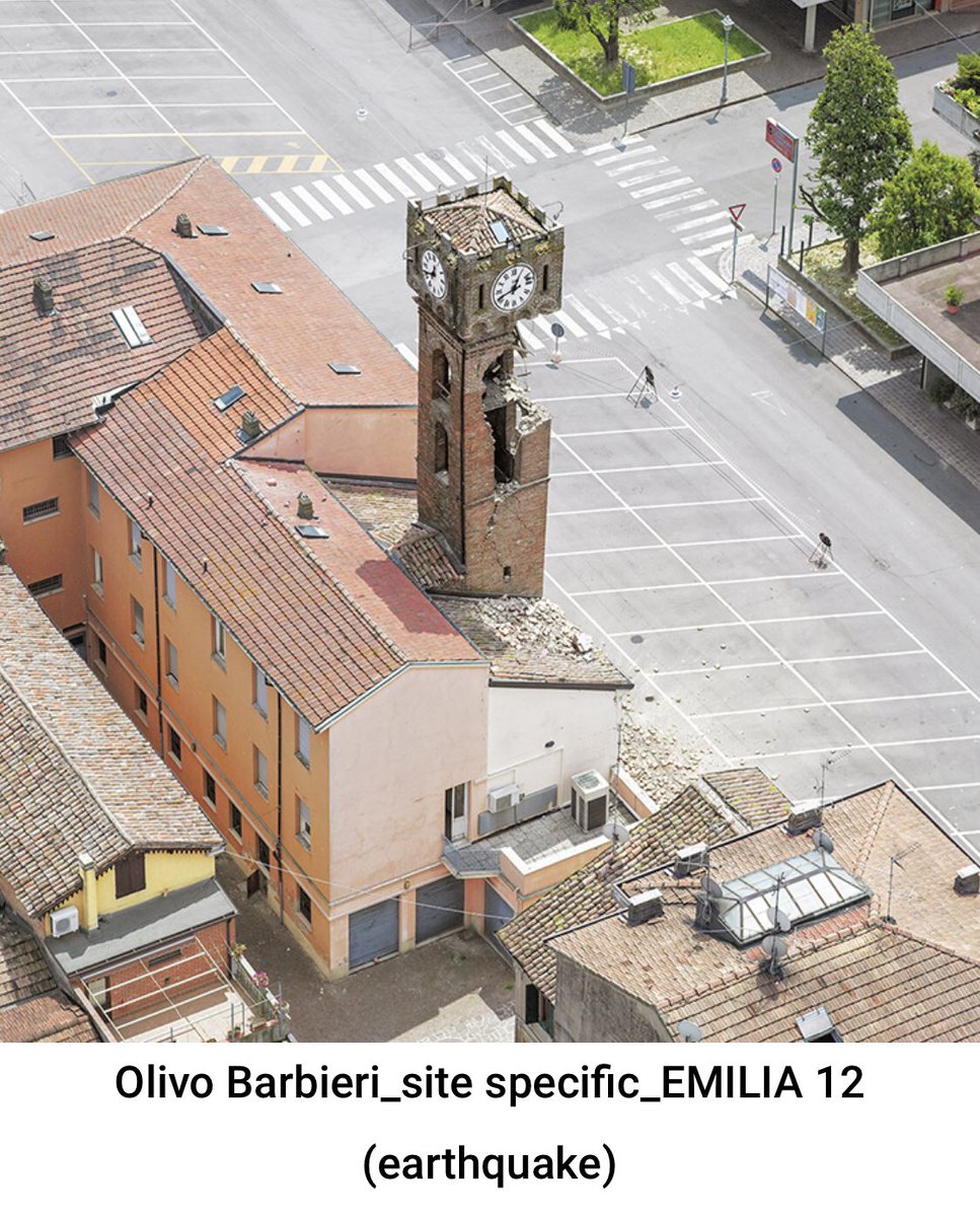 LinguaggiStorie's tweet photo. #Online nuovo numero #PassioneLinguaggi. Autorevoli contributi sul tema,attuale e importante,del #trauma. Hanno scritto #Morelli #Fellin #Portera #Iacono #Viganò #Inglese #Festa #Facheris e intervista a #Moreno. Fotografia #Barbieri vignetta di #DAntoni https://t.co/rtJqL8lqIt https://t.co/jh274Sf7yB