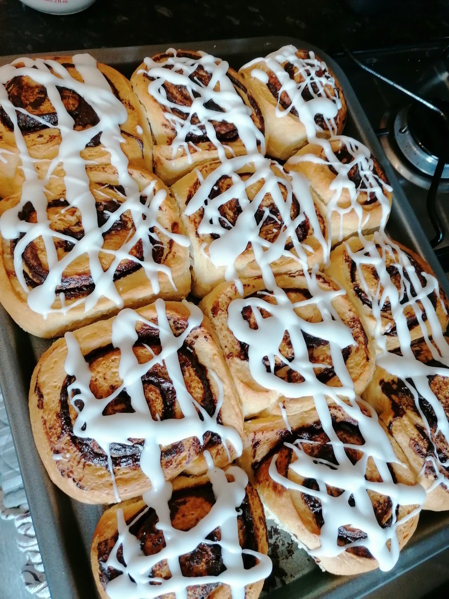 stephaldis's tweet photo. Always one to experiment with recipes. I've pimped my cinnamon buns and filled with peanut butter and chocolate. #baking #Easter #novicebaker #peanutbutter #GoodFriday #chocolate https://t.co/deCjTxzGKP