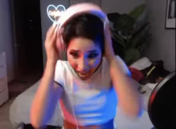 https://t.co/AXwlmDsNRS // Yo cagada de miedo en mi nuevo video de YouTube! ? https://t.co/o8AXciAMt