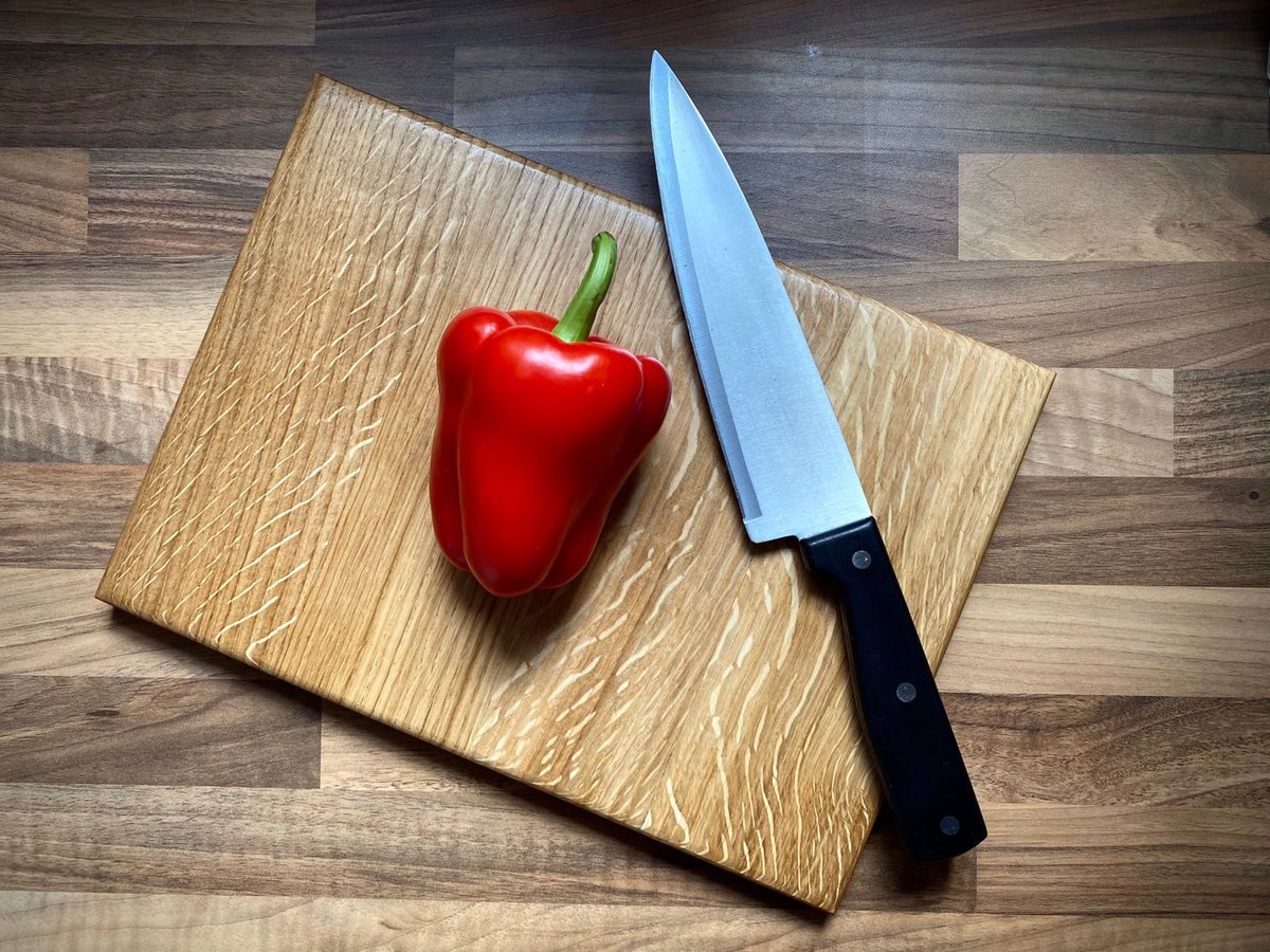 1st board sold almost instantly, so adding a 2nd board to our #etsy shop etsy.me/31EbLm0

We particularly love the grain detail on this one.