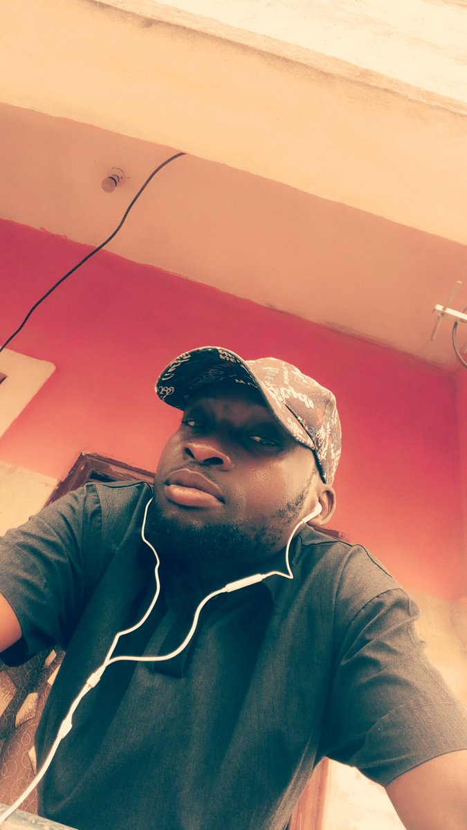 kingADvibes's tweet photo. Mood for the weekend! 💚🦋 Most handsome that year from one sect &amp; I kept the award for my kids unborn.

#Boo📸shotit!
#AkwaIbomToTheWorld🚀🌐
#easterseason💓
#EasterGroove🎉🎉
#KingAD👑
#singledaddy♂️
#london♻️
#akwaibom🔰

🔌 eddymanagement1@gmail.com 😎
💗💙💙💙💙💙💙💚💚💚 https://t.co/ZWkE5eRRrS