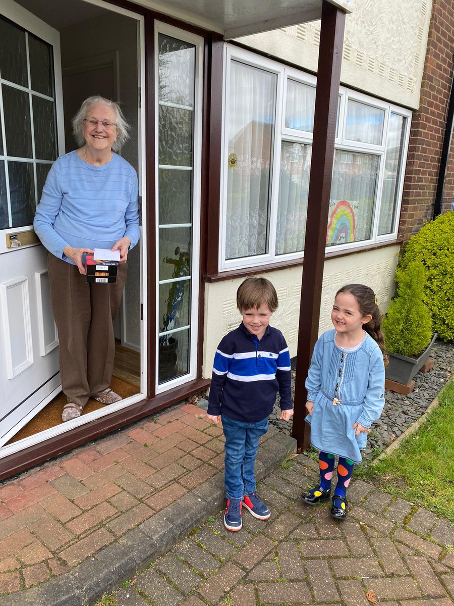 WelbelovedClub's tweet photo. Our Easter Bunnies were out spreading Easter cheer today, delivering eggs and cards. Despite Easter being a happy occasion, it can also be a very lonely long weekend. With many getting together with families it can mean that some can go 4 full days without seeing anyone. https://t.co/wlxhrYD7P6