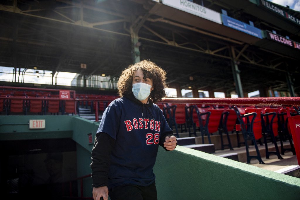 RedSox's tweet photo. The best fans in baseball are back home. ❤️ https://t.co/8iakTKvvjv