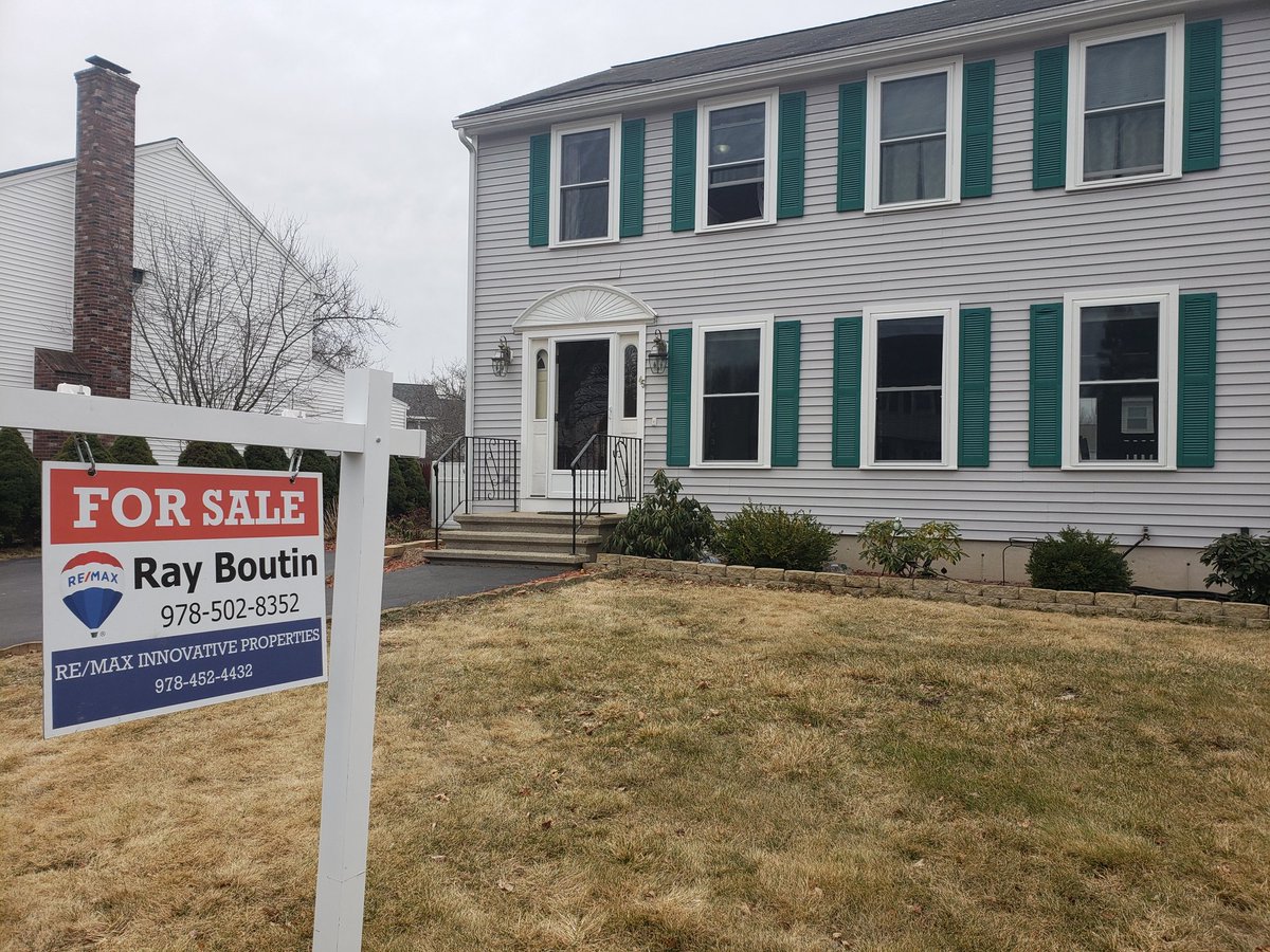 ray_boutin's tweet photo. Easter in 2 days. Tune in this morning to 980 WCAP at 8:40 to hear my Real Estate Ray Boutin segment. Order Easter meals/fixings now at Cote's Market located at 175 Salem St in Lowell or 978-458-4635. Questions about R.E.? Call  me at 978-502-8352 or  https://t.co/Ue51fTC7bg https://t.co/XHuipFDctO