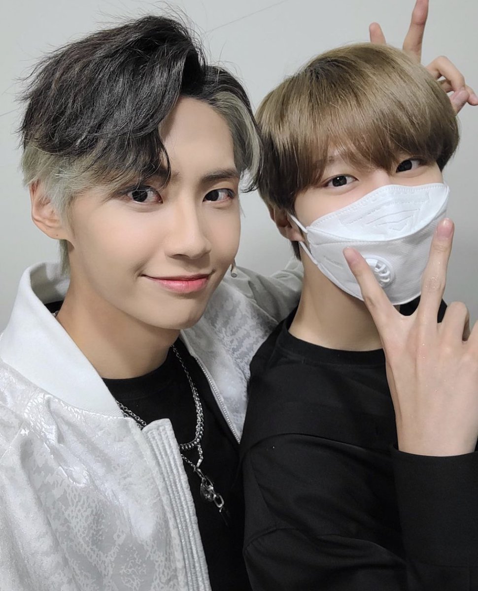 ljh_yeahforever's tweet photo. めっっちゃ今更見たけどこれ……久々のにょぐ、染み渡る……🥺 https://t.co/6M6nGqmZ6T