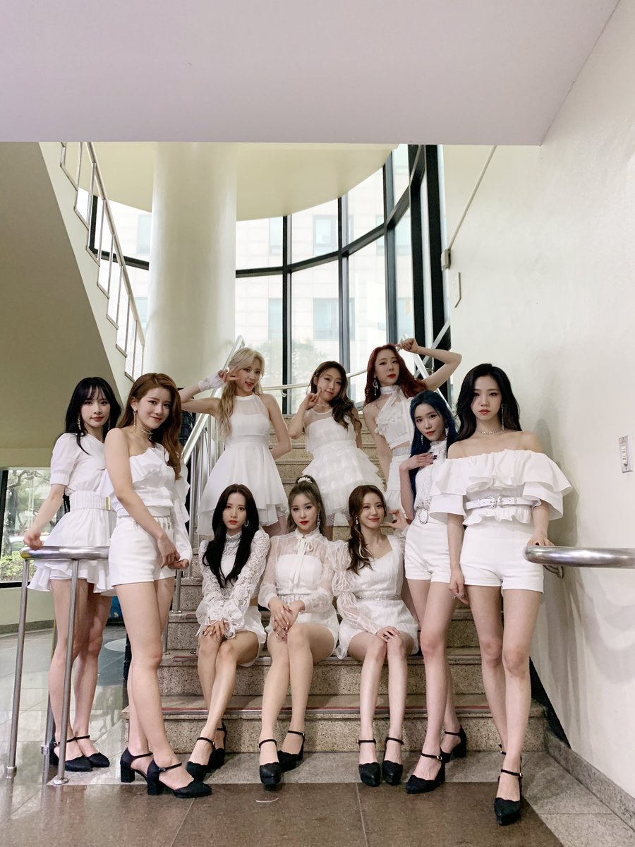 ddoobin's tweet photo. #UNNATURAL 🖤 ➡️ LAST DANCE 🤍

Our comeback stages on Music Bank are wrapped! Uwah, we’re so thrilled to be back on stage again. Let’s start this era with a positive heart! https://t.co/8RsClgYwLg