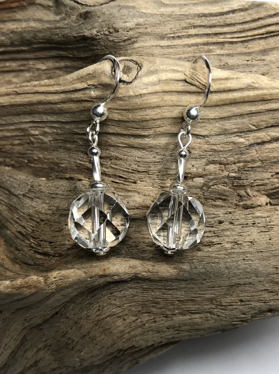 RichmondGem's tweet photo. ✨April’s semi-precious birthstone is clear quartz crystal, sometimes referred to as the master healer as it’s said to have powerful healing and energy amplifying qualities due to its unique crystalline form. 💕
#Gem #gemrichmond #silver #gemstonejewellery #birthstones #richmond https://t.co/zjob9jYqVs