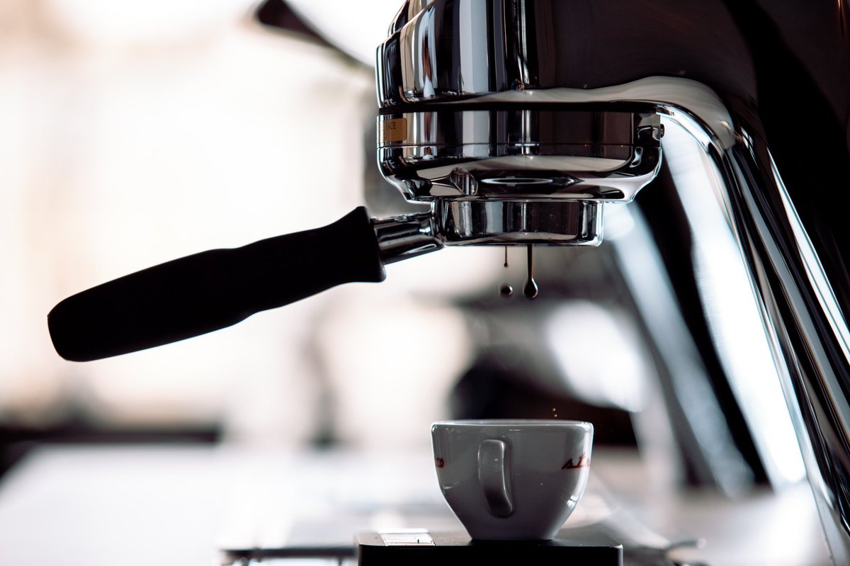eihacoffee's tweet photo. #اصدقاء_ايحاء ومحبي القهوة ☕️ في كل مكان ، اهلاً وسهلاً بكم في عالمنا الجميل ونتمنى ان نقدم لكم الاضافة والتميز 🖤🤍 https://t.co/v2kLH5Mo94