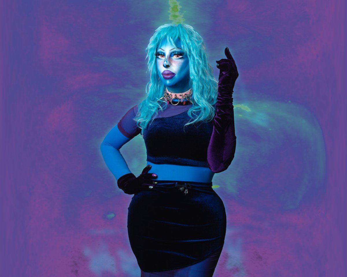ViceNikita's tweet photo. Hi Kids!
 #fashion #drag #santiagodrag #dragqueen #houseoflocas #versusdragqueens  #kryolanchile #docolor #urbandecaycosmetics #makeupartist_chile #makeupcollabscl https://t.co/2EgFJ1CVul