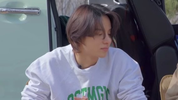 LOOKSKJW's tweet photo. admit we all have a crush on THE kim jungwoo https://t.co/N63rMXDjdc