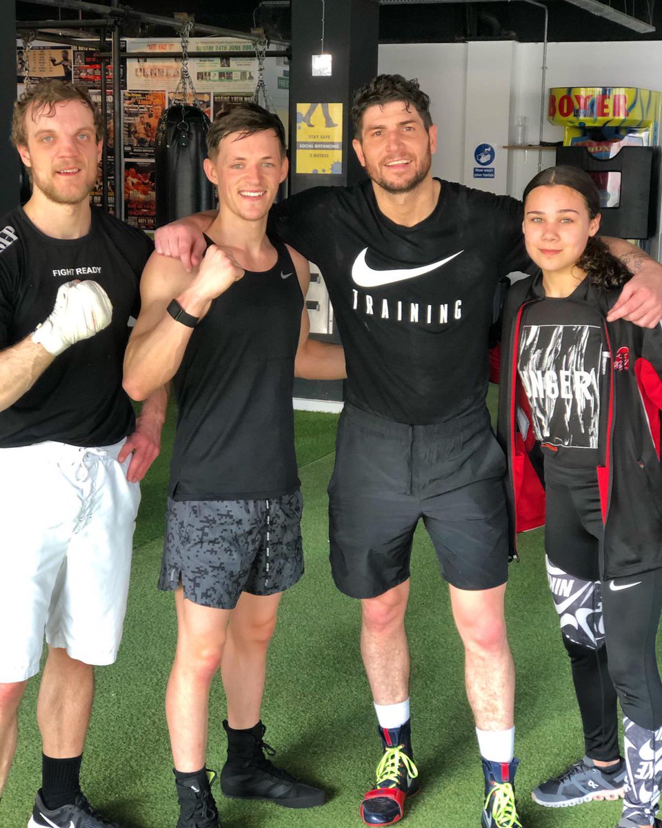 travelboxcraig's tweet photo. Great work this week. @NiallTheStyle  @Brian_Lion_Rose 🥊🥊 https://t.co/2ghLWiCNak